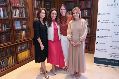 Priscilla Falconi Avellán, Nur Cristiani, Johanna Mera y Alexandra Stewart.