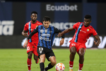 Jugadores de El Nacional sostienen valores por cobrar por cuatro meses de sueldo.