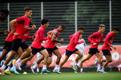 Piero Hincapié tendrá minutos en el amistoso de Bayer Leverkusen.