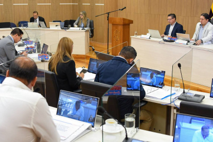 En Concejo Metropolitano se trató en primer debate el proyecto de ordenanza para implementar la "Tercera Placa" en Quito.