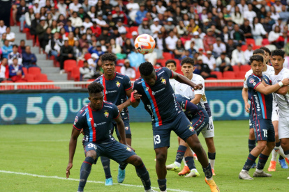 Uno de los jugadores que ha sido titular en El Nacional también deja el club.