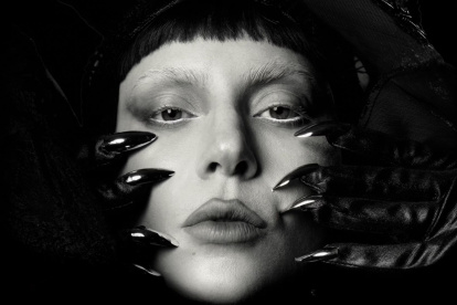 Lady Gaga en la sesión de fotos de Mayhem.