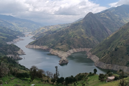 El complejo Paute Integral está conformado por las centrales hidroeléctricas de Mazar, Molino y Sopladora.
