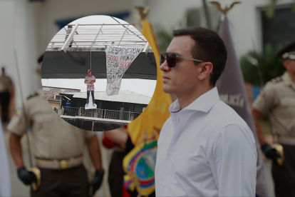 Carteles con críticas hacia Daniel Noboa han aparecido en Cuenca.