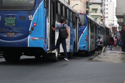 El deficiente servicio que ofrece el sistema de transporte urbano en Guayaquil sigue siendo una de las principales quejas de la ciudadanía.