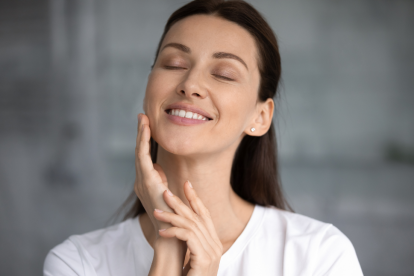 La piel refleja nuestro mundo interior: emociones, pensamientos y bienestar se manifiestan en su estado.