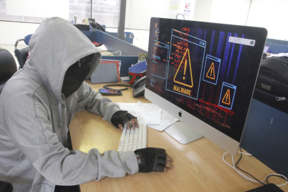 Foto referencial de los robos que se hacen usando la tecnología.