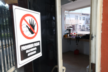 Vacía estaba este 9 de agosto la garita de seguridad de Málaga 2, doce horas después del asesinato de dos hombres.