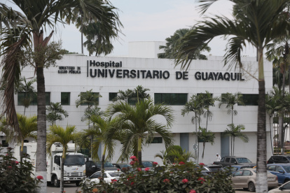 12 recién nacidos habrían fallecido por una bacteria en el Hospital Universitario de Guayaquil.