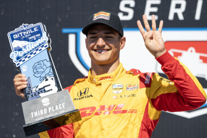 El piloto español Álex Palou, del equipo Chip Ganassi, celebró tras quedar en el tercer puesto durante el Gran Premio de Portland , puesto suficiente para proclamarse campeón de la IndyCar por cuarta vez en su carrera (2021, 2023, 2024 y 2025).