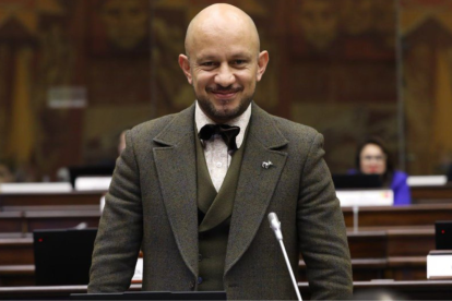 Andrés Castillo, asambleísta de ADN, conocido por el uso de sátira contra adversarios políticos.