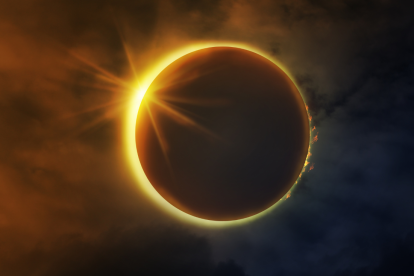 El eclipse solar 2027 en todo su esplendor: la Luna cubre al Sol, alcanzando la fase de plenitud que lo convierte en el eclipse del siglo.