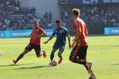 Juan Pablo Ruiz del Emelec, salió expulsado ante D. Cuenca.