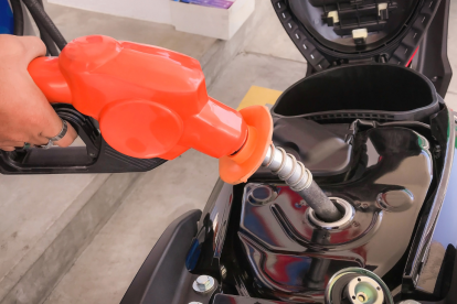 Gasolina Extra y Ecopaís suben a $ 2,75 por galón con el nuevo esquema de precios del Gobierno.