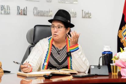 Lourdes Tibán hace un llamado a la unidad de Pujilí para afrontar la crisis que viven.