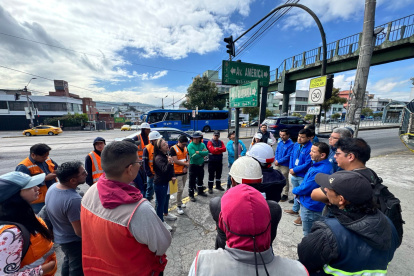 El puente peatonal de la av. América y Rumipamba será removido de esa zona del norte de Quito.