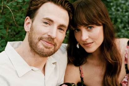 Chris Evans interpreta a John, un hombre que representa el amor emocional y complejo en Amores Materialistas, la nueva película de Celine Song.