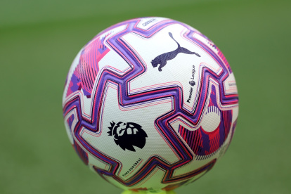 MANCHESTER, ENGLAND - AUGUST 09: The Premier League Puma match ball is pictured during the pre-season friendly match between Manchester United and ACF Fiorentina at Old Trafford on August 09, 2025 in Manchester, England. (Photo by Molly Darlington/Getty Images)