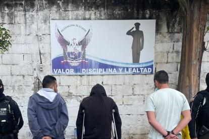 Dos de los detenidos tienen antecedentes por secuestro y violación.