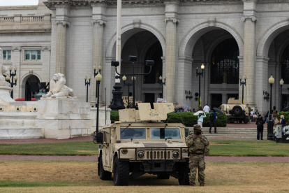 Miembros de la Guardia Nacional en uno de sus recorridos por Washington (EE.UU.).