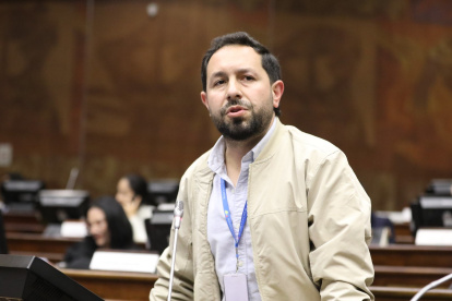 Adrián Castro habló del "fantasma" en la Asamblea, en momentos en los que Daniel Noboa plantea enjuiciar a los jueces de la Corte Constitucional.