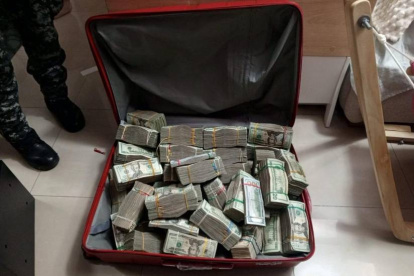 Al finalizar el conteo realizado por técnicos de la Policía Nacional se confirmó que la cifra ascendía a cerca de 600.000 dólares.