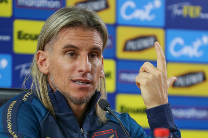 El seleccionador del equipo de fútbol de Ecuador Sebastián Beccacece.