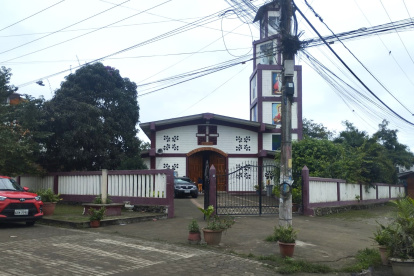 La iglesia en Olón.