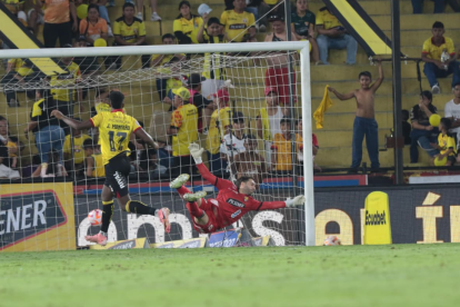 Encuentro entre Barcelona y Macará.