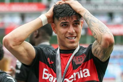 Piero Hincapié, defensa ecuatoriano del Bayer Leverkusen.