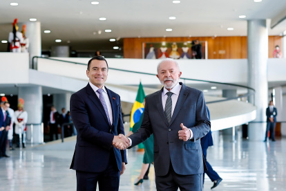 Los presidentes Daniel Noboa de Ecuador y Luiz Inácio Lula da Silva de Brasil protagonizan un encuentro diplomático en Brasilia.