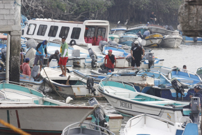 Las lanchas serían una de las formas de transportarse fluvialmente.