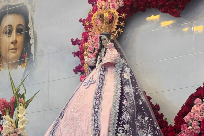 La romería de la Virgen del Cisne se realiza cada año desde su santuario hasta la ciudad de Loja