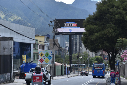 Las vallas en contra de la decisión de la Corte Constitucional aparecieron en el marco de una arremetida en contra del órgano de interpretación constitucional.
