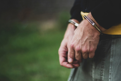 Cuatro ciudadanos aprehendidos por el delito de extorsión en Quito.