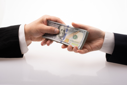 El IESS ofrece apoyo económico para quienes perdieron su trabajo sin previo aviso.