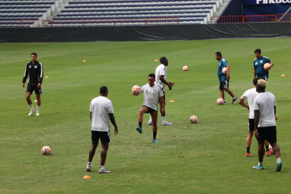 Christian Cueva destaca como atacante en Emelec.