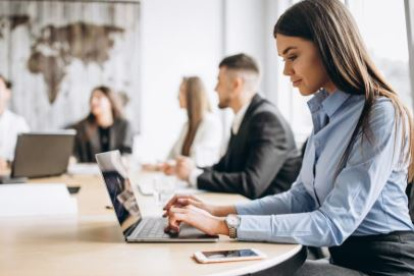 Los reclutadores de trabajadores cada vez utilizan más la inteligencia artificial.