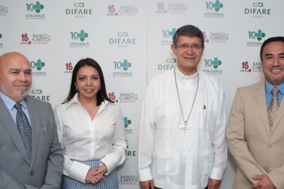 Carlos Cueva González, Sylvia Banda, Luis Cabrera y Carlos Cueva Mejía.