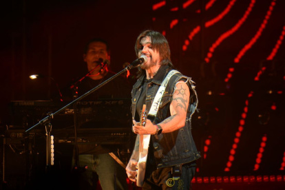 Juanes tiene 50 años.