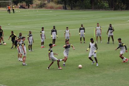 Barcelona SC cumplió una semana de prácticas en las canchas alternas del Monumental.