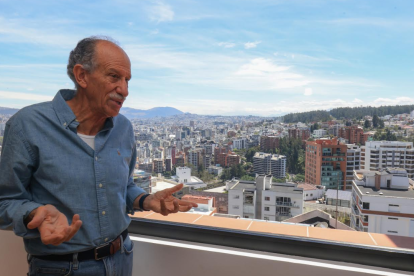 Roque Sevilla fue alcalde de Quito de 1998 al 2000. Era de la Democracia Popular, que había gobernado la ciudad desde 1988.