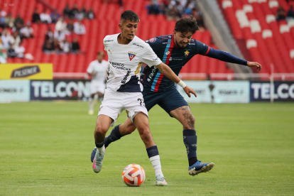 Liga de Quito y El nacional igualaron 2-2 en el primer duelo entre ambos en 2025.