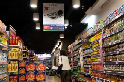 Supermaxi es la marca estrella de la Corporación Favorita, empresa fundada por Tommy Wright.