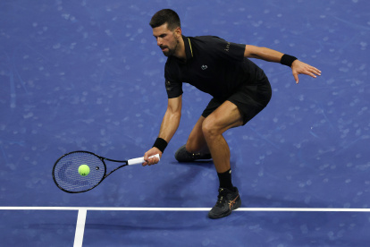 Djokovic, actual # 7 del mundo, derrotó al estadounidense Learner Tien (50) por 6-1, 7-6(3) y 6-2