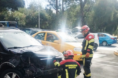 El accidente ocurrió en las avenidas Amazonas y Guayanas, en el sector de La Carolina.