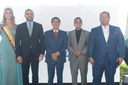 Valeria Palma, Pedro Pablo Duart, el alcalde Wilson Cañizares, Daniel Molina y Jaime Franco.