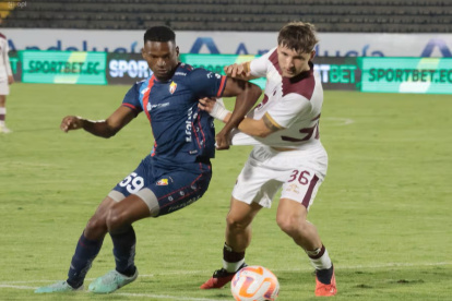 El Nacional venció 2-1 a Vinotinto en el primer duelo por LigaPro.