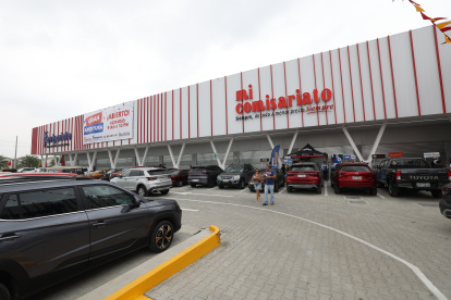 Hipermarket abre sus puertas en Daule Vial 1 con grandes premios y una calurosa bienvenida por parte de la comunidad.