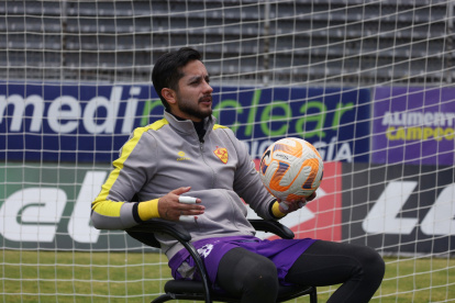 El portero Hamilton Piedra ha sido llamado a la selección ecuatoriana de fútbol con la que debutó el 26 de julio de 2017, desde entonces suma un partido